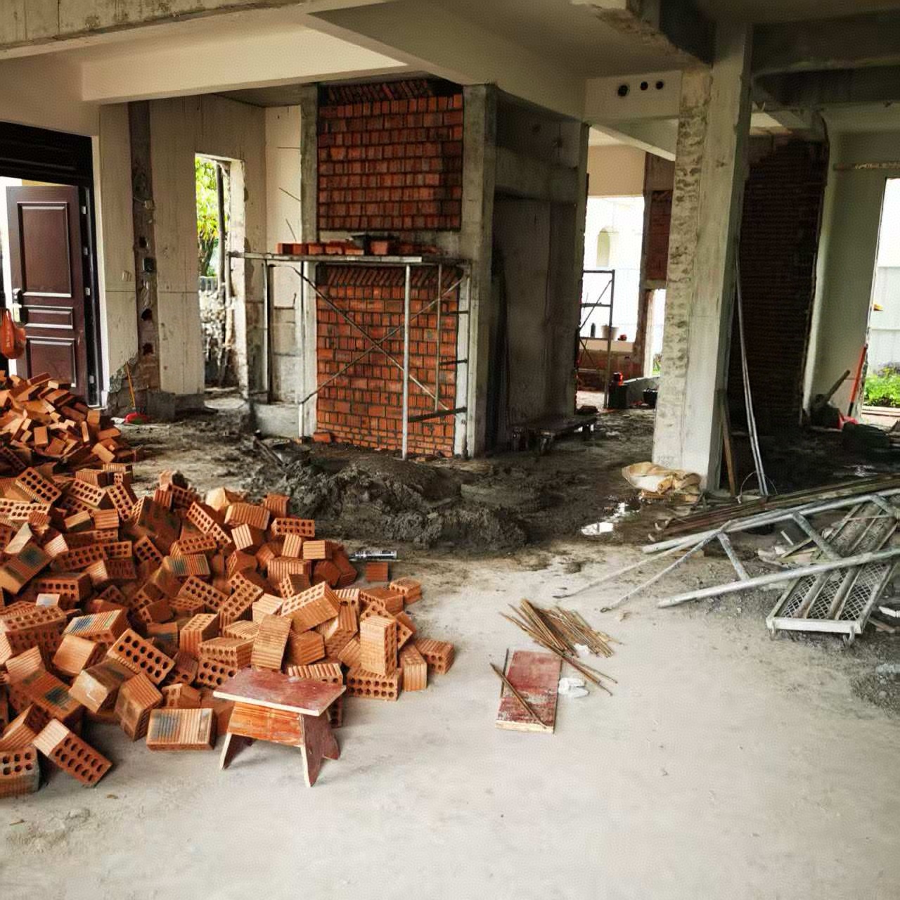 新江与城天越墙体新建